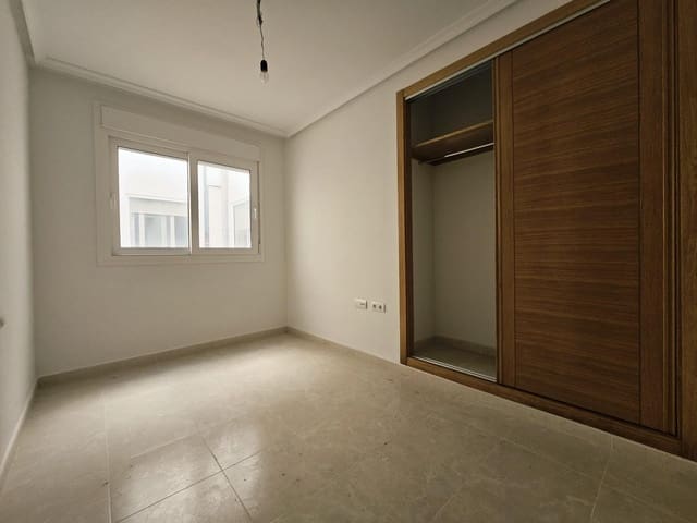 Apartamento de 3 habitaciones en Torrevieja en venta - 239.900 € (Ref: 9608555)