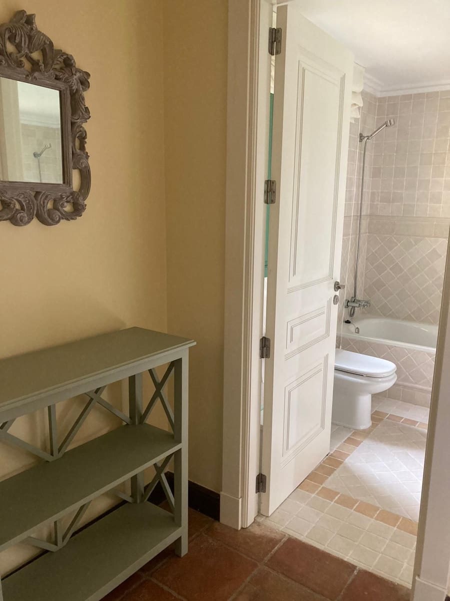 6 chambre Villa/Maison à vendre à Sotogrande avec garage - 1 250 000 € (Ref: 9608556)