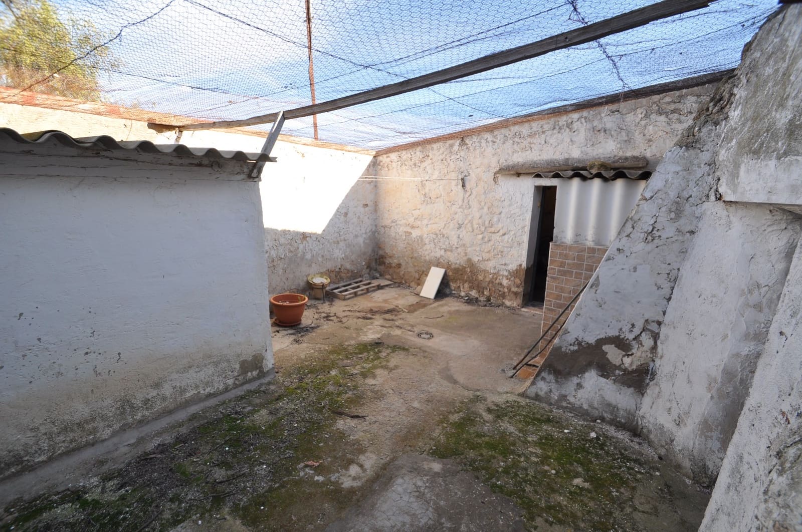 4 makuuhuone Maalaistalo myytävänä paikassa Pinoso mukana 
autotalli - 99 995 € (Ref: 9608592)