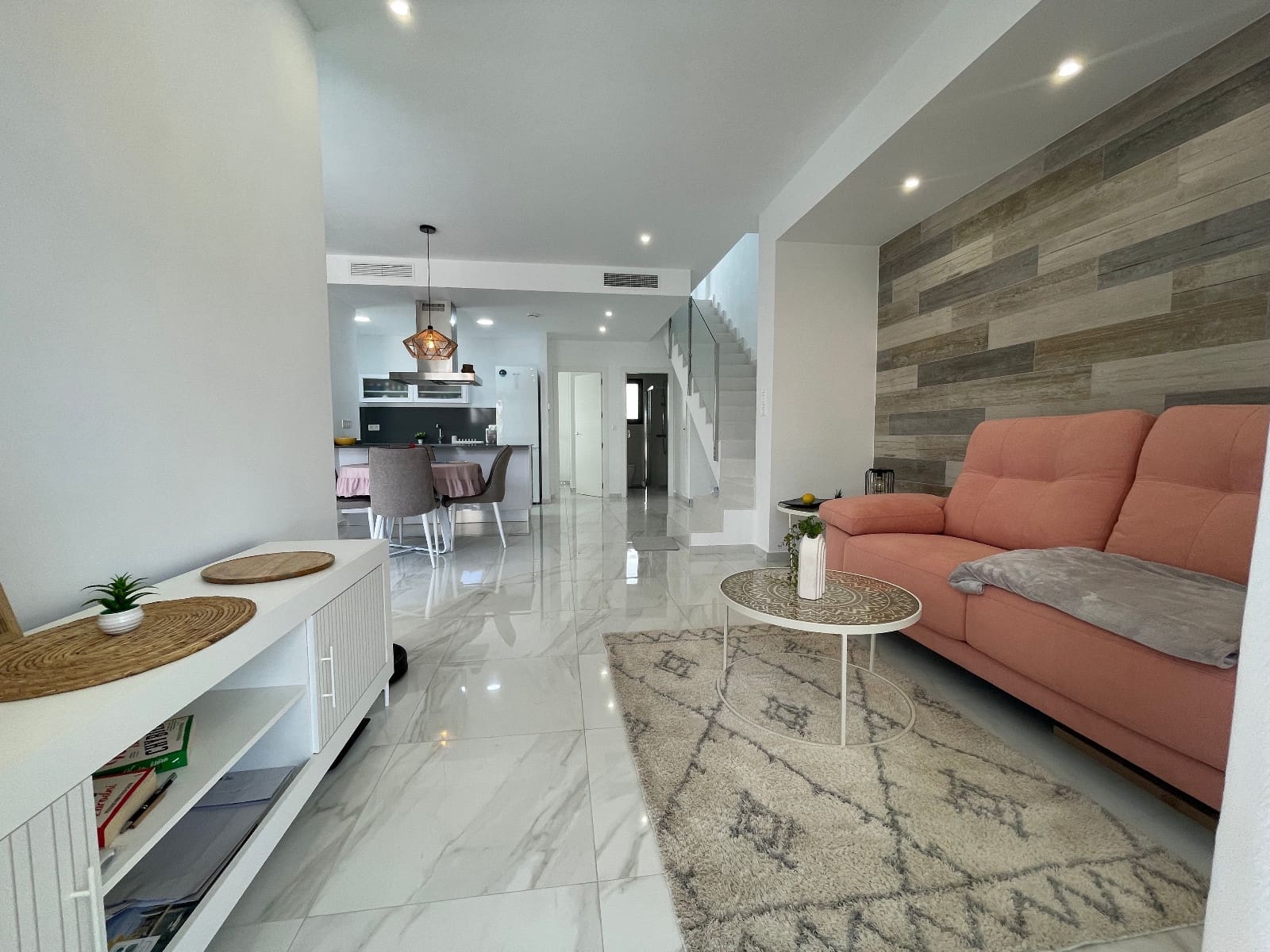 Chalet de 3 habitaciones en Benijófar en venta - 379.990 € (Ref: 9608611)