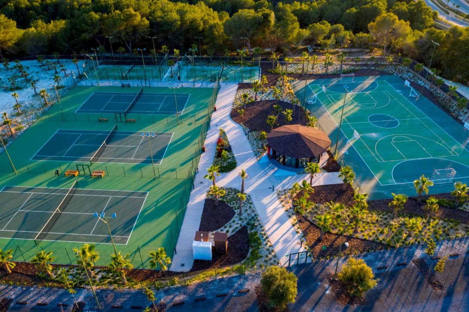 5 quarto Moradia para venda em Las Colinas Golf com piscina - 1 975 000 € (Ref: 9608620)