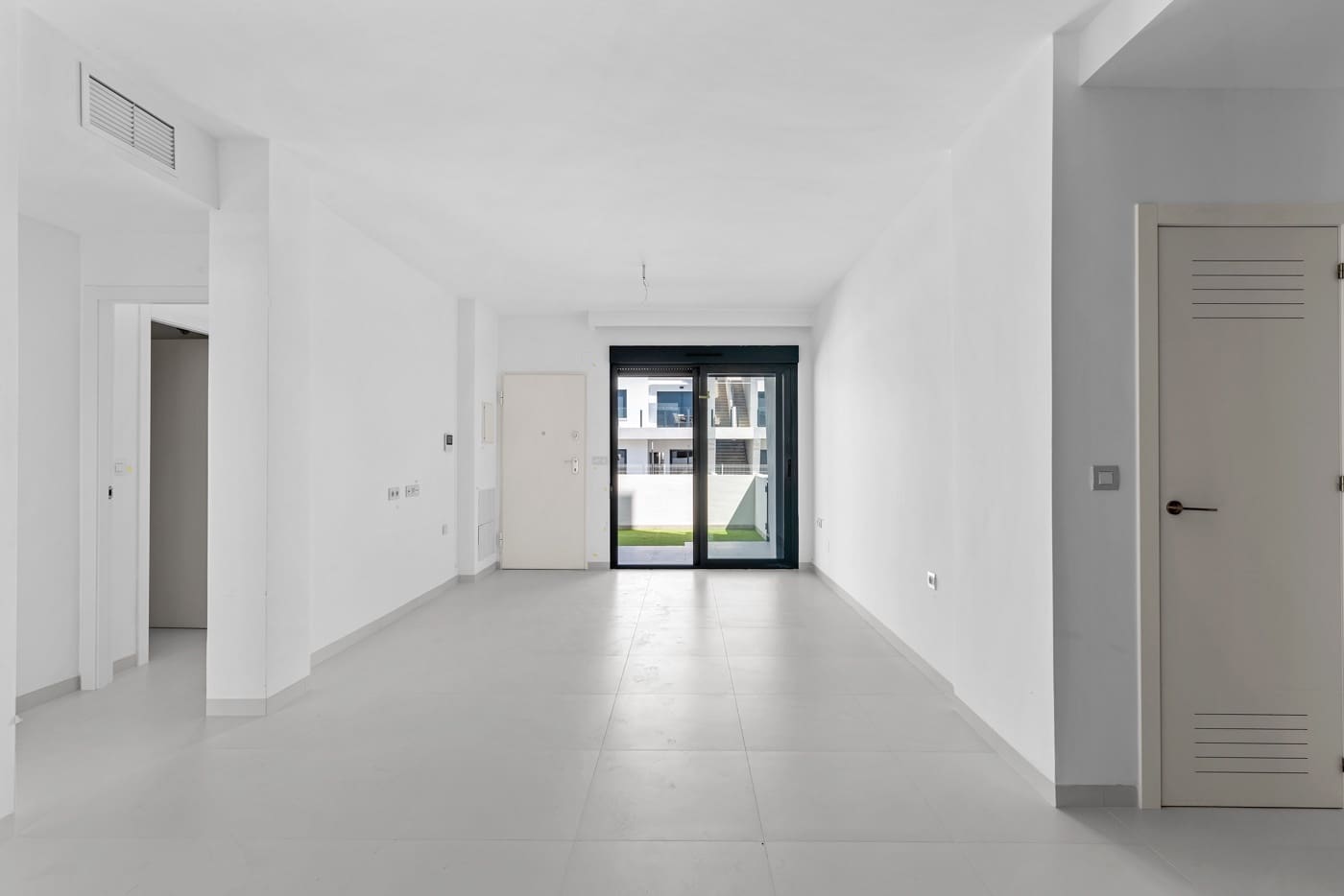 2 slaapkamer Appartement te koop in San Miguel de Salinas - € 199.000 (Ref: 9608621)
