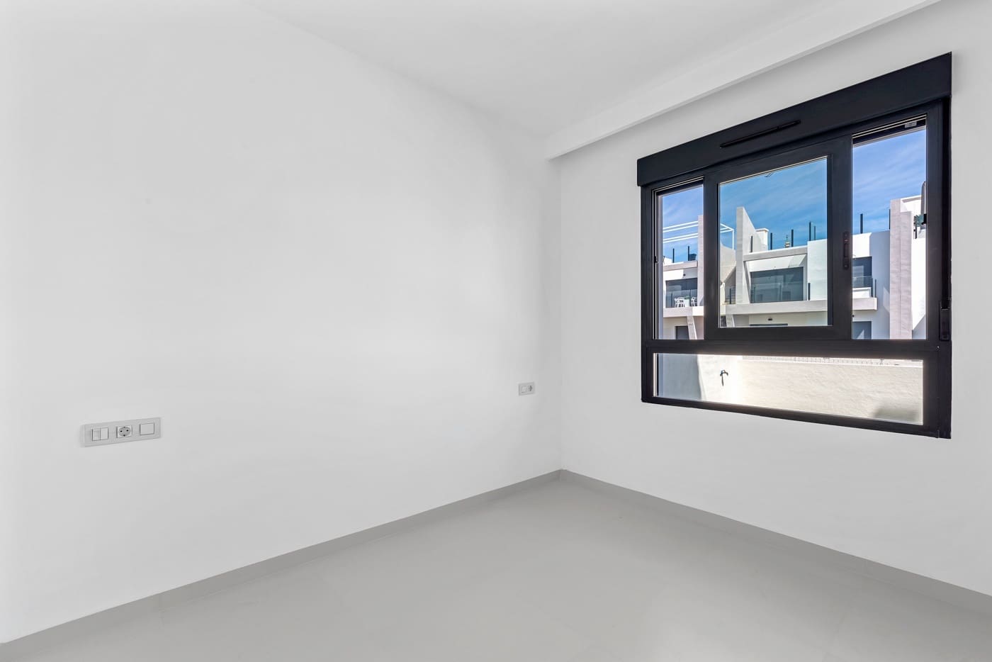 2 slaapkamer Appartement te koop in San Miguel de Salinas - € 199.000 (Ref: 9608621)