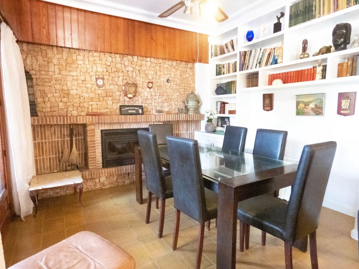 Chalet de 6 habitaciones en Campoamor en venta con piscina - 945.000 € (Ref: 9608624)