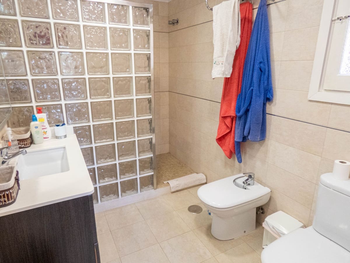 Chalet de 6 habitaciones en Campoamor en venta con piscina - 945.000 € (Ref: 9608624)