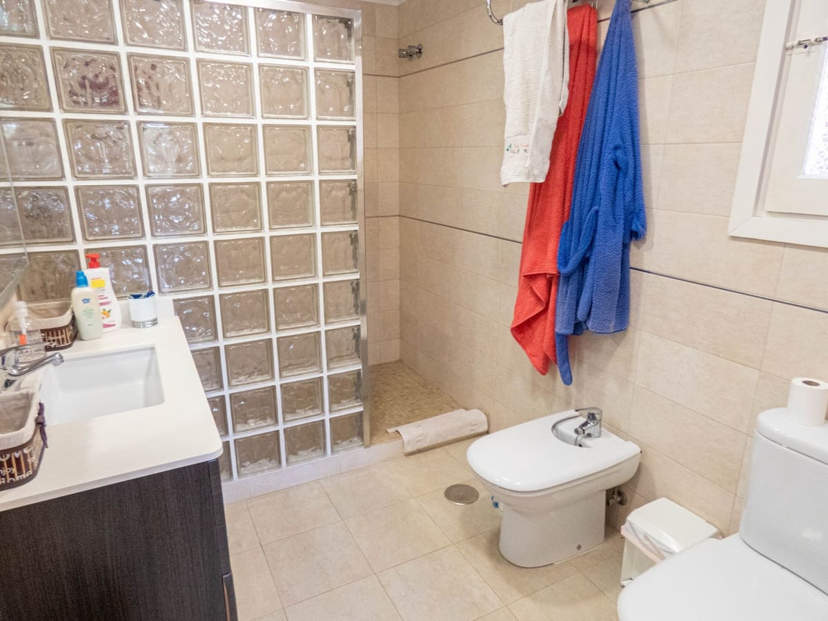 6 bedroom Villa for sale in Orihuela Costa with pool - € 945,000 (Ref: 9608624)