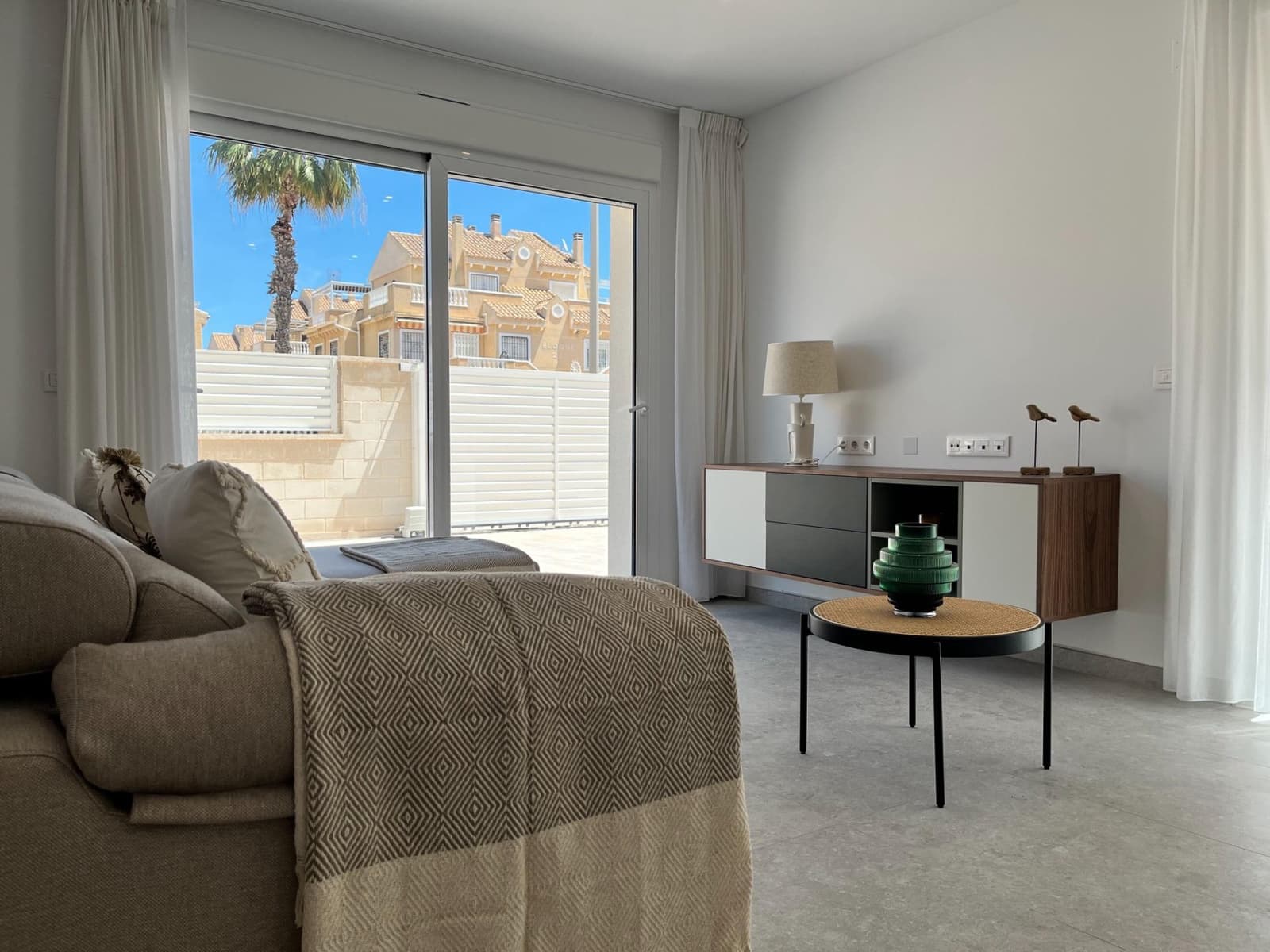 3 quarto Apartamento para venda em Torrevieja com piscina - 349 900 € (Ref: 9608626)