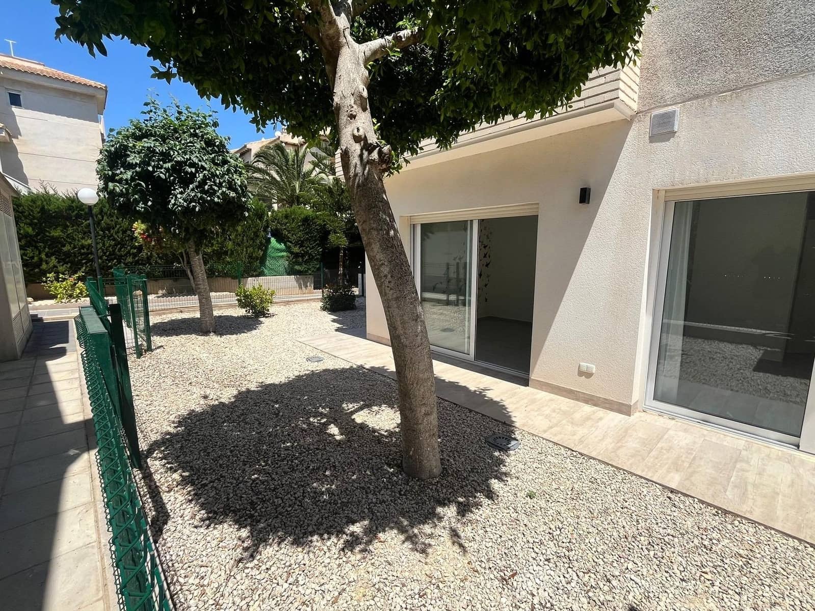 3 quarto Apartamento para venda em Torrevieja com piscina - 349 900 € (Ref: 9608626)