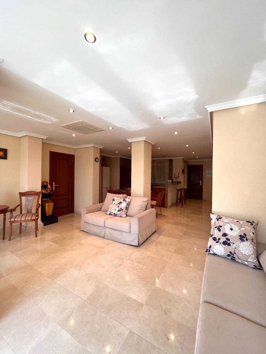 2 soverom Leilighet til salgs i Torrevieja - € 550 000 (Ref: 9608628)