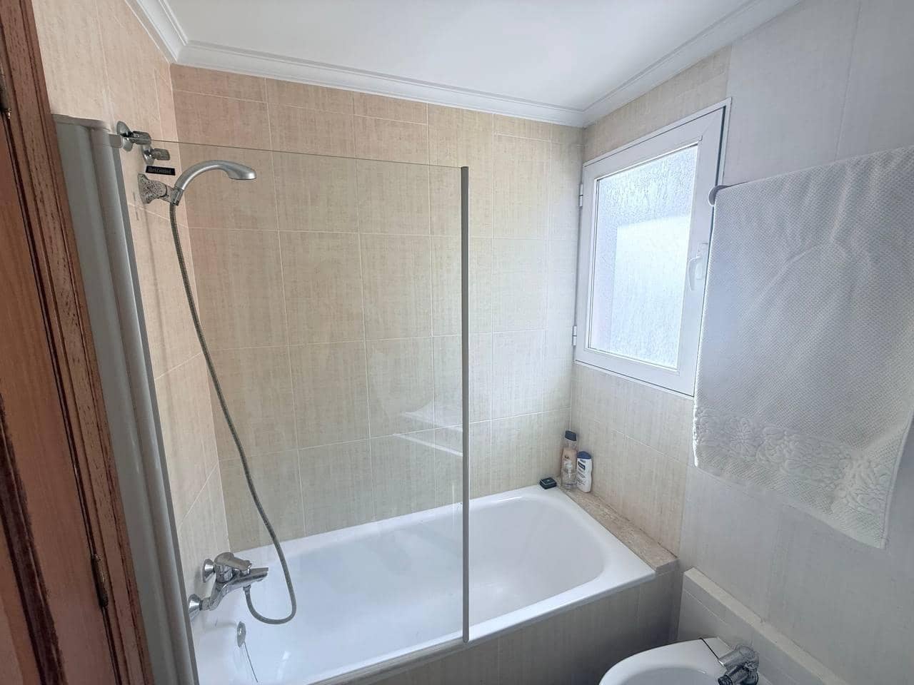 4 makuuhuone Huoneisto myytävänä paikassa Orihuela Costa mukana uima-altaan - 299 900 € (Ref: 9608644)