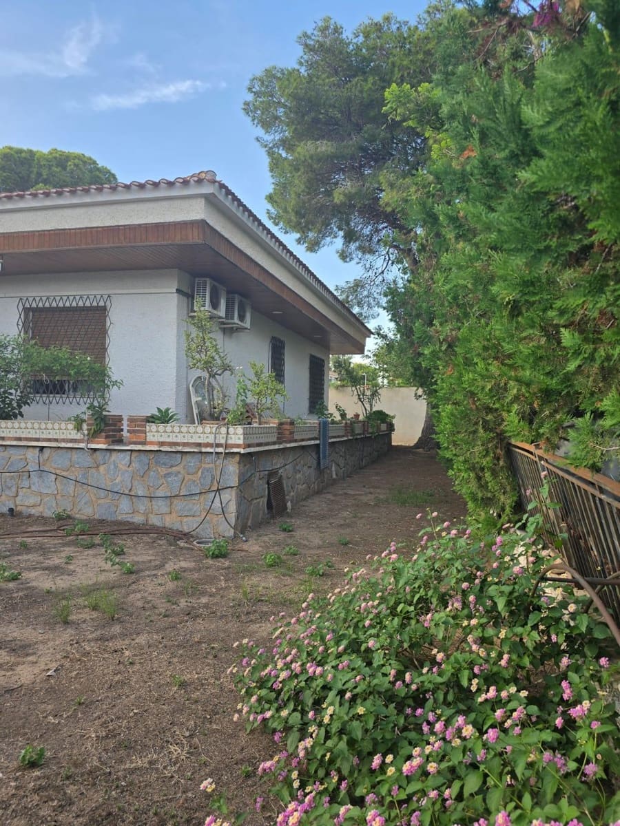 Chalet de 7 habitaciones en Orihuela Costa en venta - 807.000 € (Ref: 9608653)