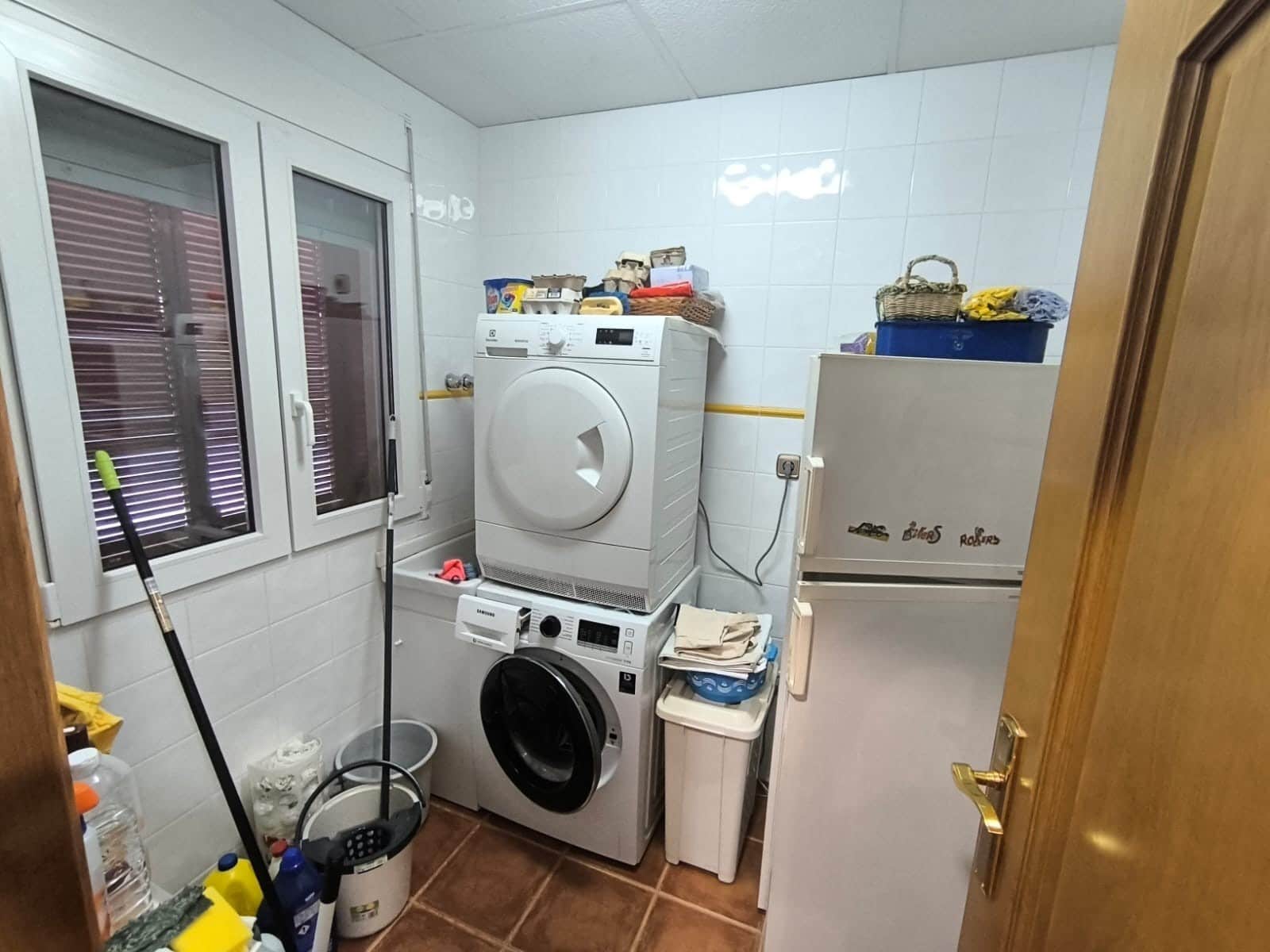 5 soveværelse Villa til salg i Yecla med garage - € 480.000 (Ref: 9608655)