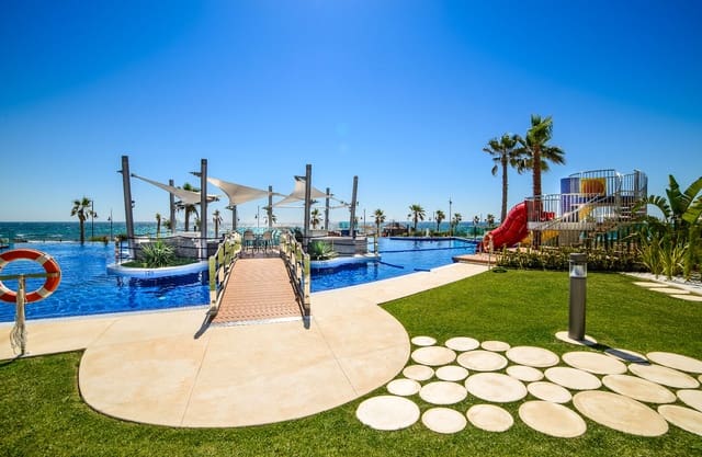 2 soverom Penthouse til salgs i Punta Prima, Torrevieja - € 715 000 (Ref: 9608669)