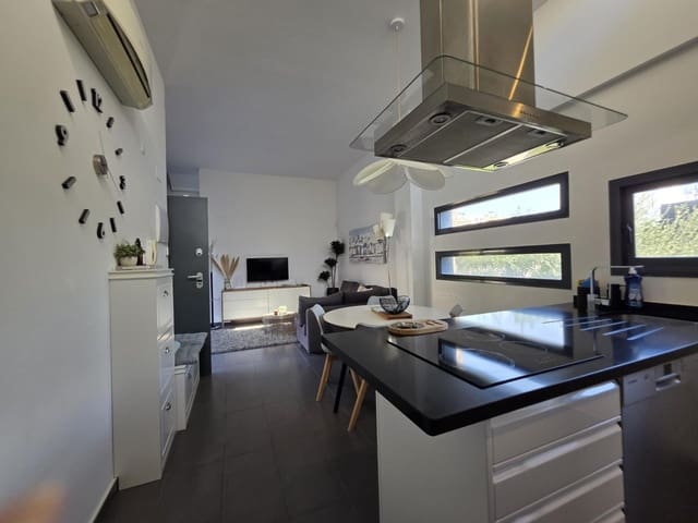 3 sovrum Villa till salu i La Zenia, Orihuela med pool - 329 900 € (Ref: 9608681)