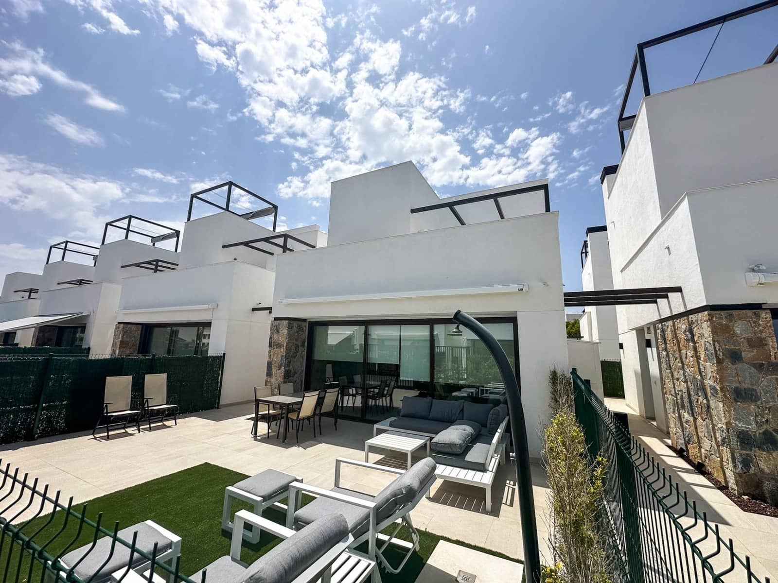 3 Zimmer Villa zu verkaufen in Los Alcazares mit Pool - 429.000 € (Ref: 9608684)