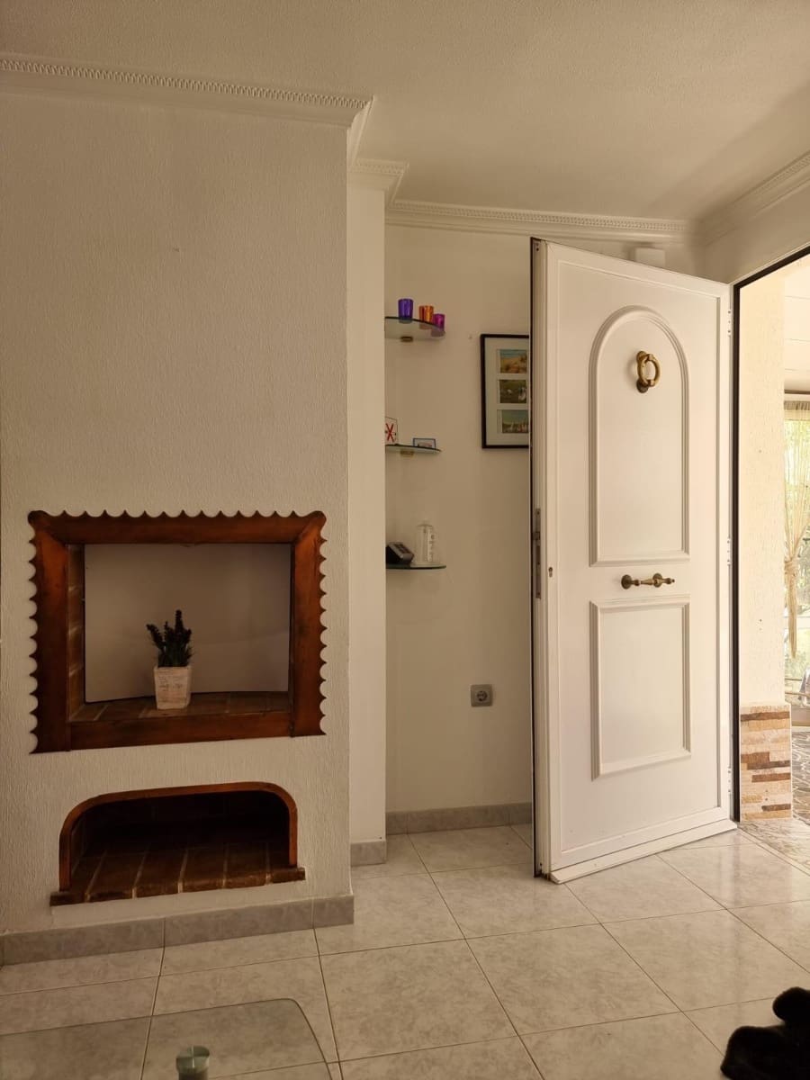 2 sovrum Lägenhet till salu i La Siesta med pool - 178 000 € (Ref: 9608692)