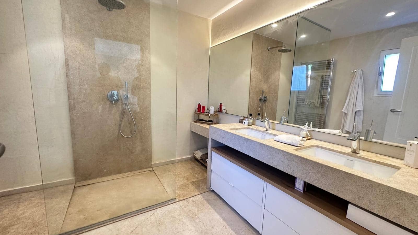 6 soverom Villa til salgs i Calvia med svømmebasseng garasje - € 1 300 000 (Ref: 9608704)