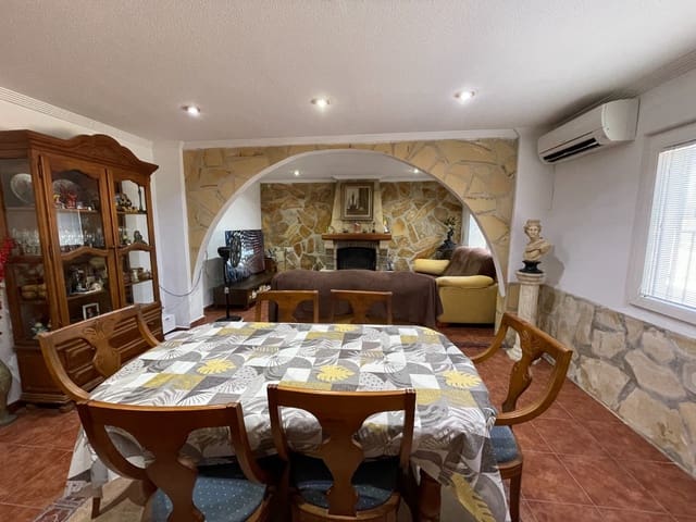 4 slaapkamer Villa te koop in Crevillente / Crevillent - € 265.000 (Ref: 9608717)