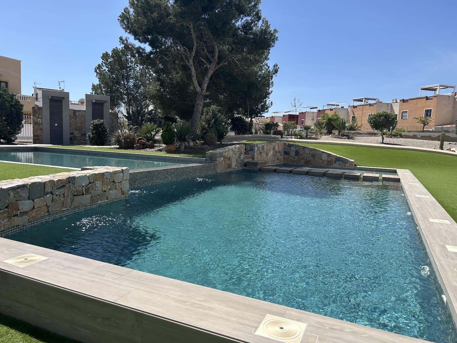 2 bedroom Apartment for sale in Torrevieja - € 290,000 (Ref: 9608721)