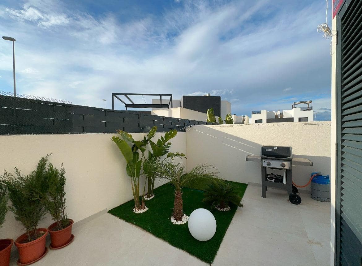 2 chambre Villa/Maison à vendre à Benijofar avec piscine - 365 000 € (Ref: 9608732)