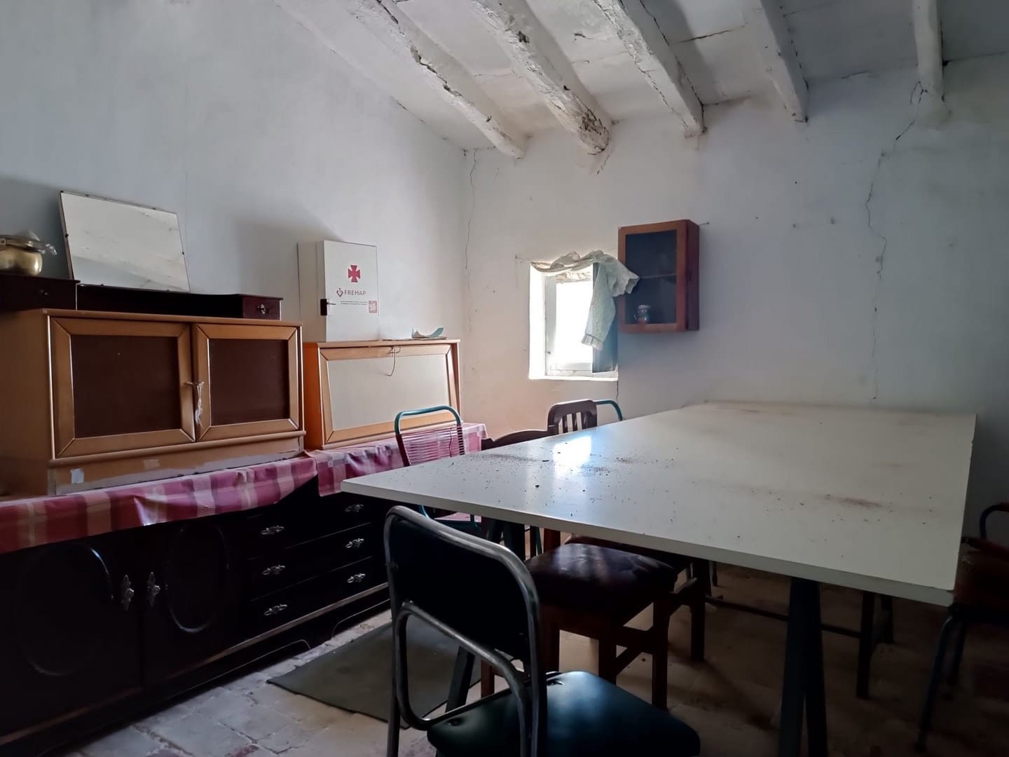 2 soverom Finca/Herregård til salgs i Yecla med garasje - € 75 000 (Ref: 9608733)