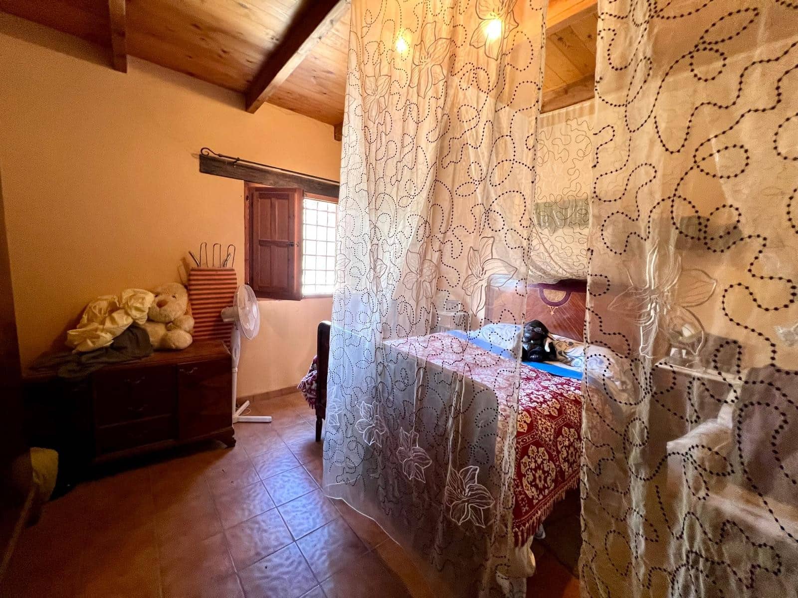 4 bedroom Finca/Country House for sale in Pinoso with garage - € 176,995 (Ref: 9608738)