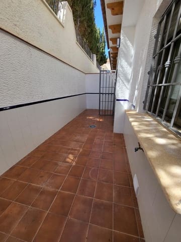 Chalet de 3 habitaciones en San Miguel de Salinas en venta con piscina - 229.900 € (Ref: 9608747)