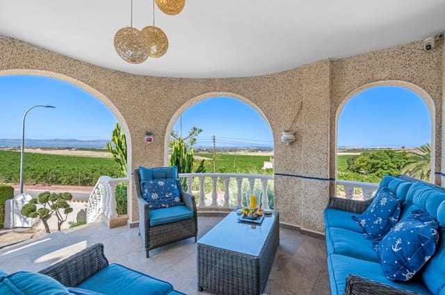 5 Zimmer Villa zu verkaufen in Callosa de Segura mit Pool Garage - 699.990 € (Ref: 9608748)