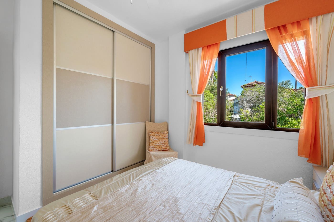 5 Zimmer Villa zu verkaufen in Callosa de Segura mit Pool Garage - 699.990 € (Ref: 9608748)