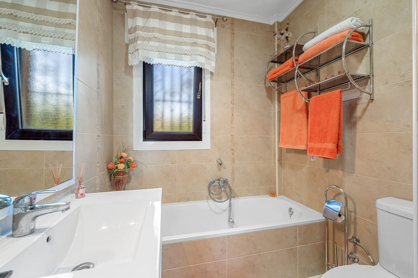 5 Zimmer Villa zu verkaufen in Callosa de Segura mit Pool Garage - 699.990 € (Ref: 9608748)