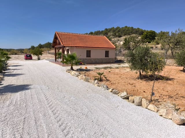 2 slaapkamer Villa te koop in Pinoso - € 99.995 (Ref: 9608767)