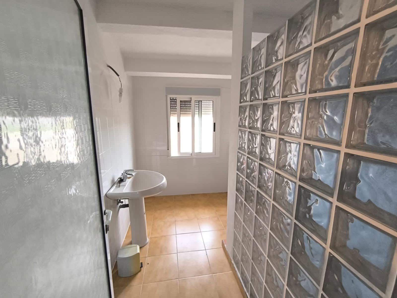 6 makuuhuone Maalaistalo myytävänä paikassa Pinoso mukana 
autotalli - 75 000 € (Ref: 9608794)