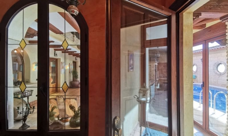 4 slaapkamer Villa te koop in San Miguel de Salinas met garage - € 1.450.000 (Ref: 9608806)