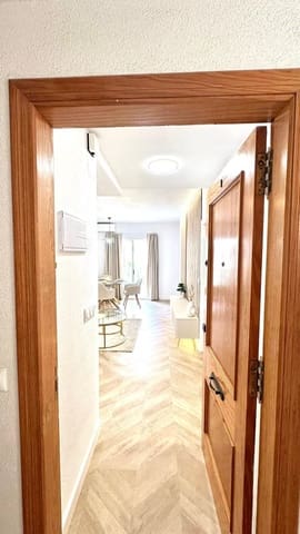 2 slaapkamer Appartement te koop in Centro, Torrevieja met zwembad - € 164.900 (Ref: 9608807)