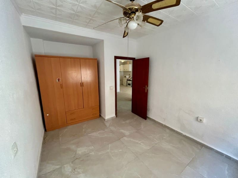 4 makuuhuone Huoneisto myytävänä paikassa Torrevieja - 156 000 € (Ref: 9608809)