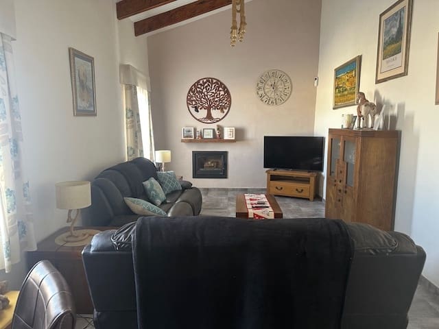 5 bedroom Finca/Country House for sale in San Miguel de Salinas - € 450,000 (Ref: 9608812)