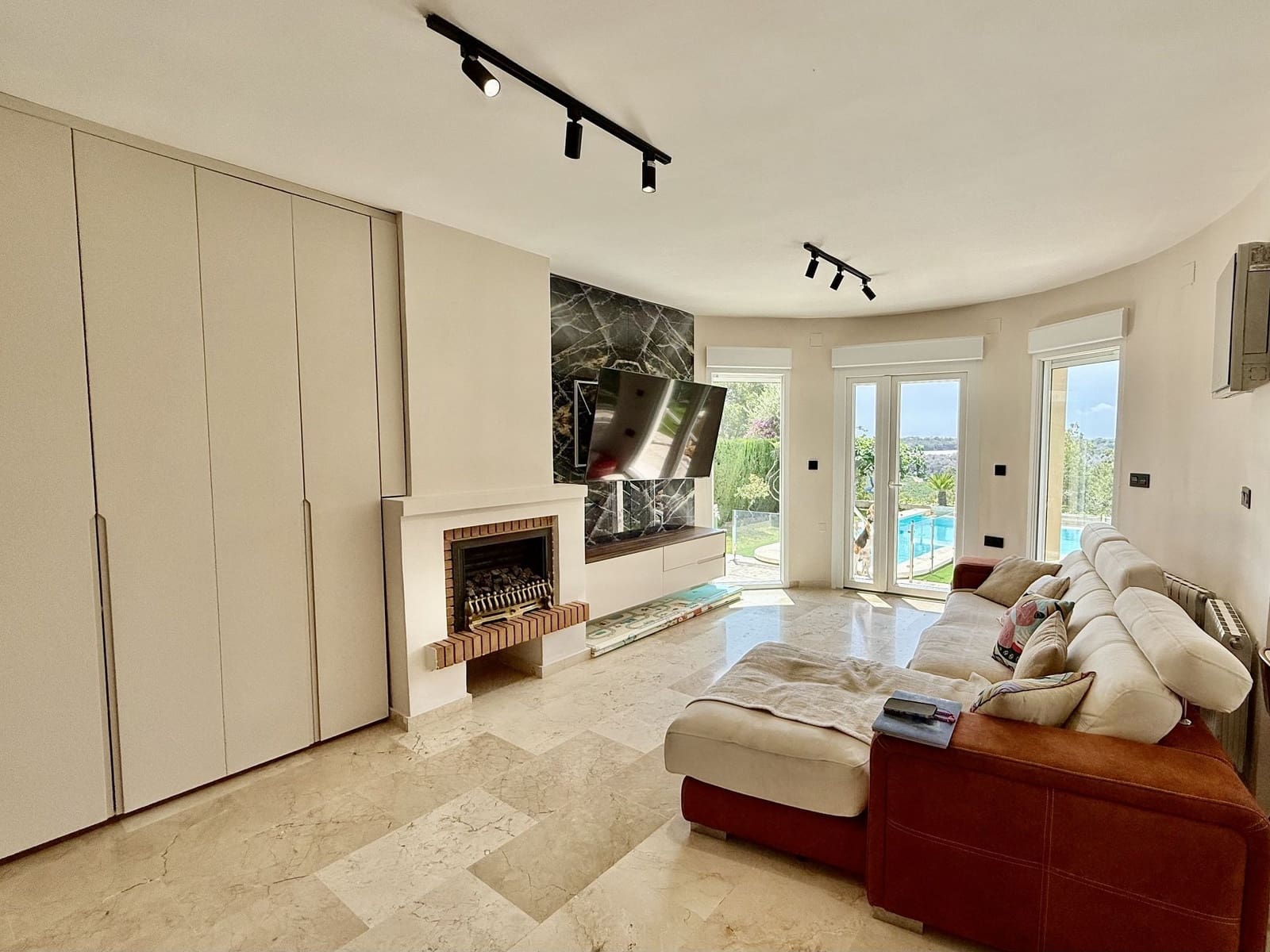 4 Zimmer Villa zu verkaufen in Las Ramblas Golf mit Garage - 830.000 € (Ref: 9608817)