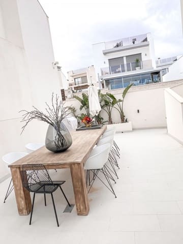 4 slaapkamer Villa te koop in San Miguel de Salinas - € 589.000 (Ref: 9608819)