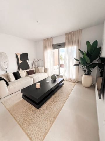 4 slaapkamer Villa te koop in San Miguel de Salinas - € 589.000 (Ref: 9608819)