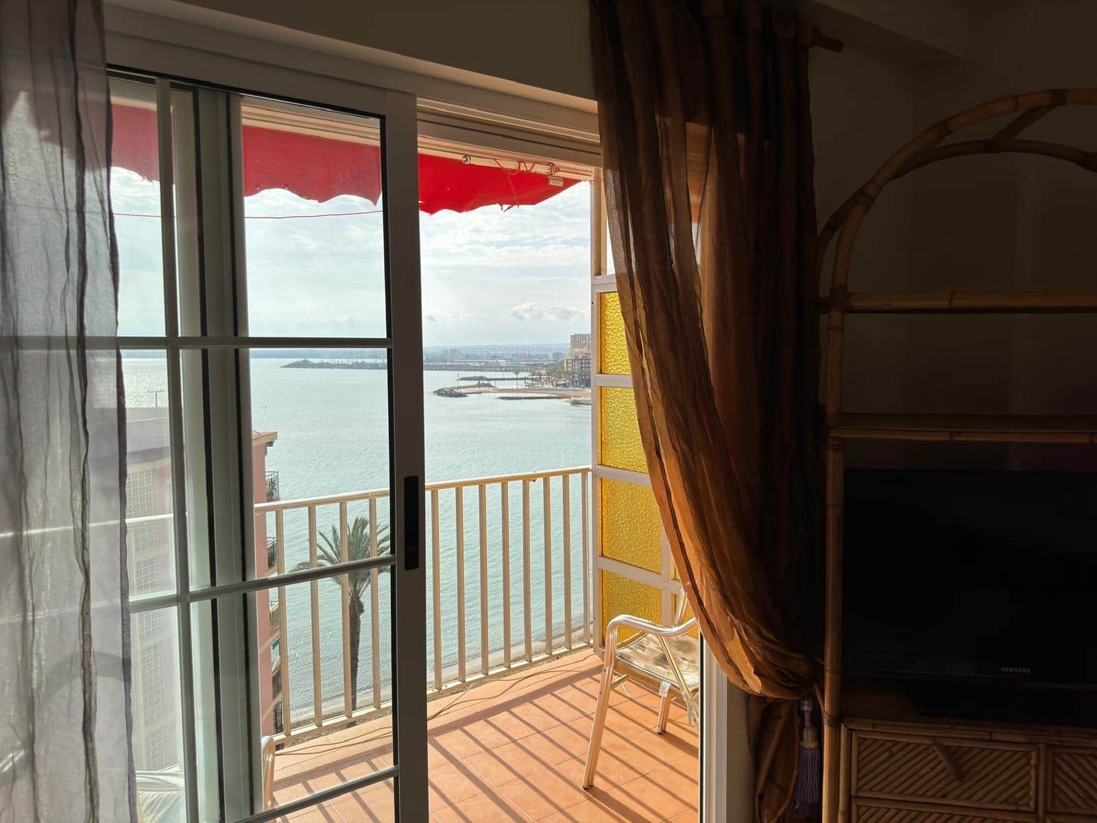 3 makuuhuone Huoneisto myytävänä paikassa Torrevieja - 280 000 € (Ref: 9608822)