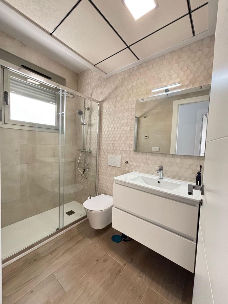 3 sypialnia Willa na sprzedaż w Orihuela Costa z basenem - 448 000 € (Ref: 9608831)