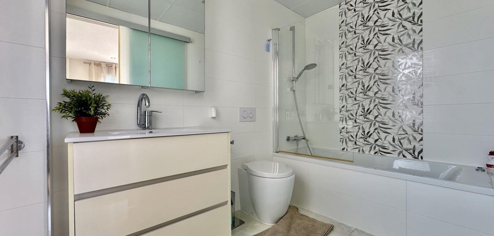 Chalet de 3 habitaciones en Orihuela Costa en venta con piscina - 389.000 € (Ref: 9608840)