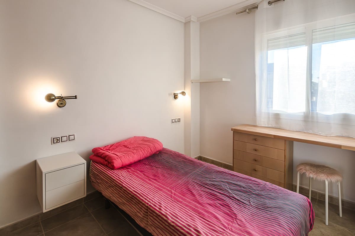 4 slaapkamer Villa te koop in Benferri - € 245.000 (Ref: 9608854)