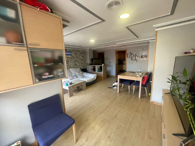 4 chambre Appartement à vendre à Torrevieja - 270 000 € (Ref: 9608860)