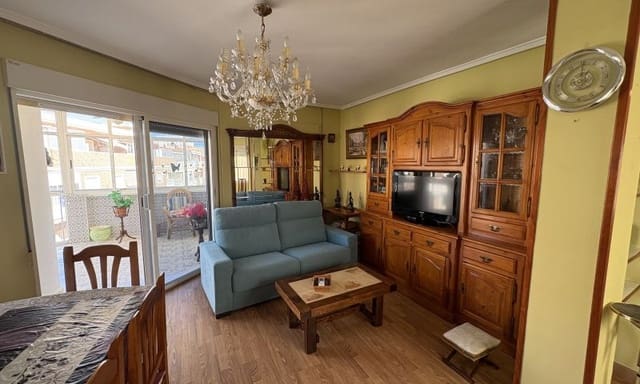 3 makuuhuone Huoneisto myytävänä paikassa Centro, Torrevieja mukana 
autotalli - 212 995 € (Ref: 9608865)