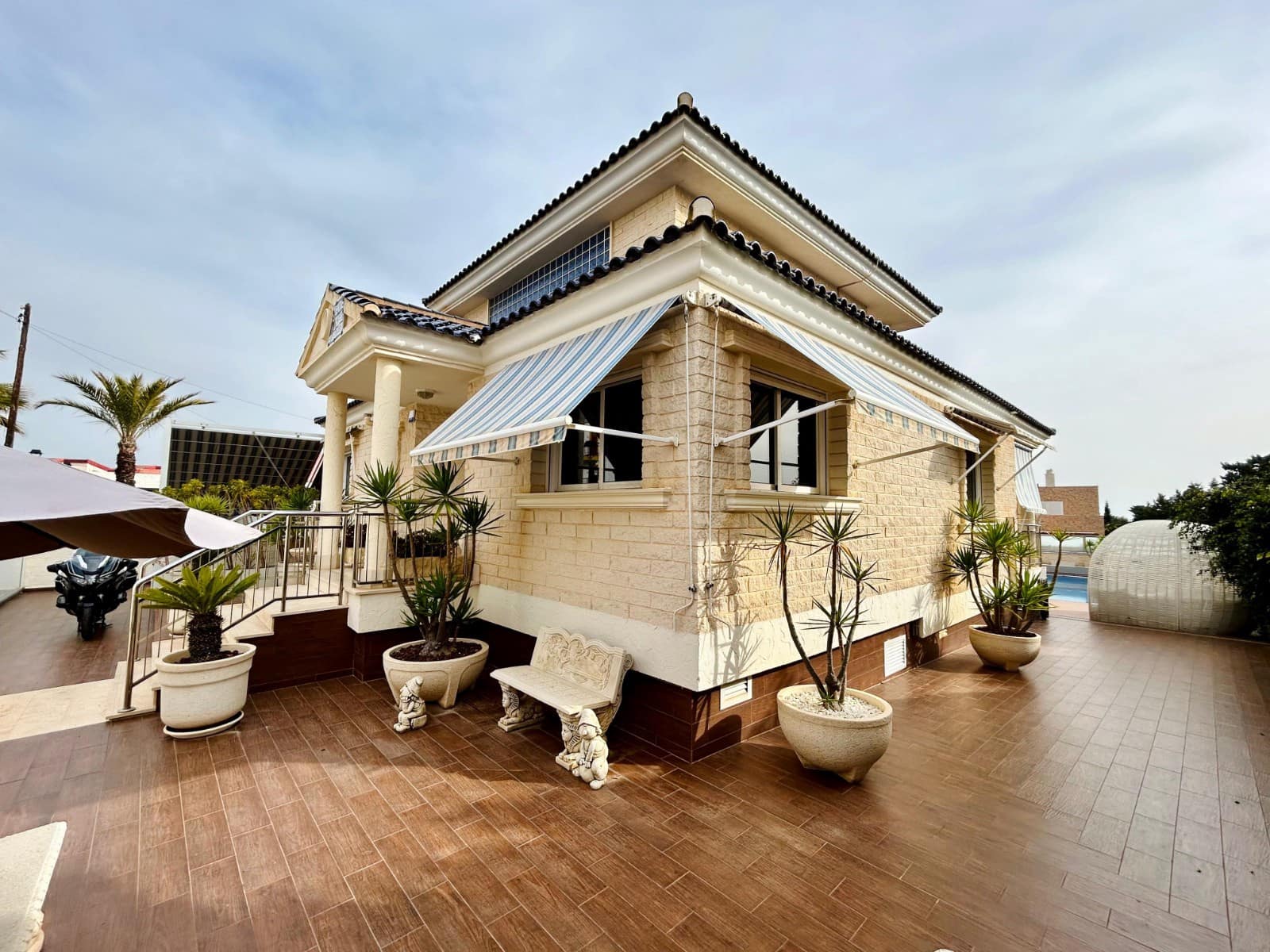 5 bedroom Villa for sale in La Mata - € 1,117,000 (Ref: 9608877)