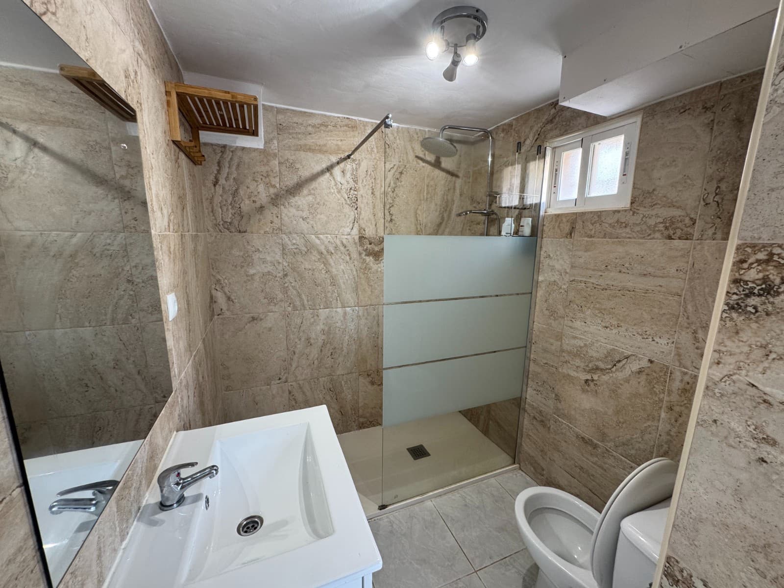 4 bedroom Apartment for sale in Filipinas - € 179,995 (Ref: 9608878)