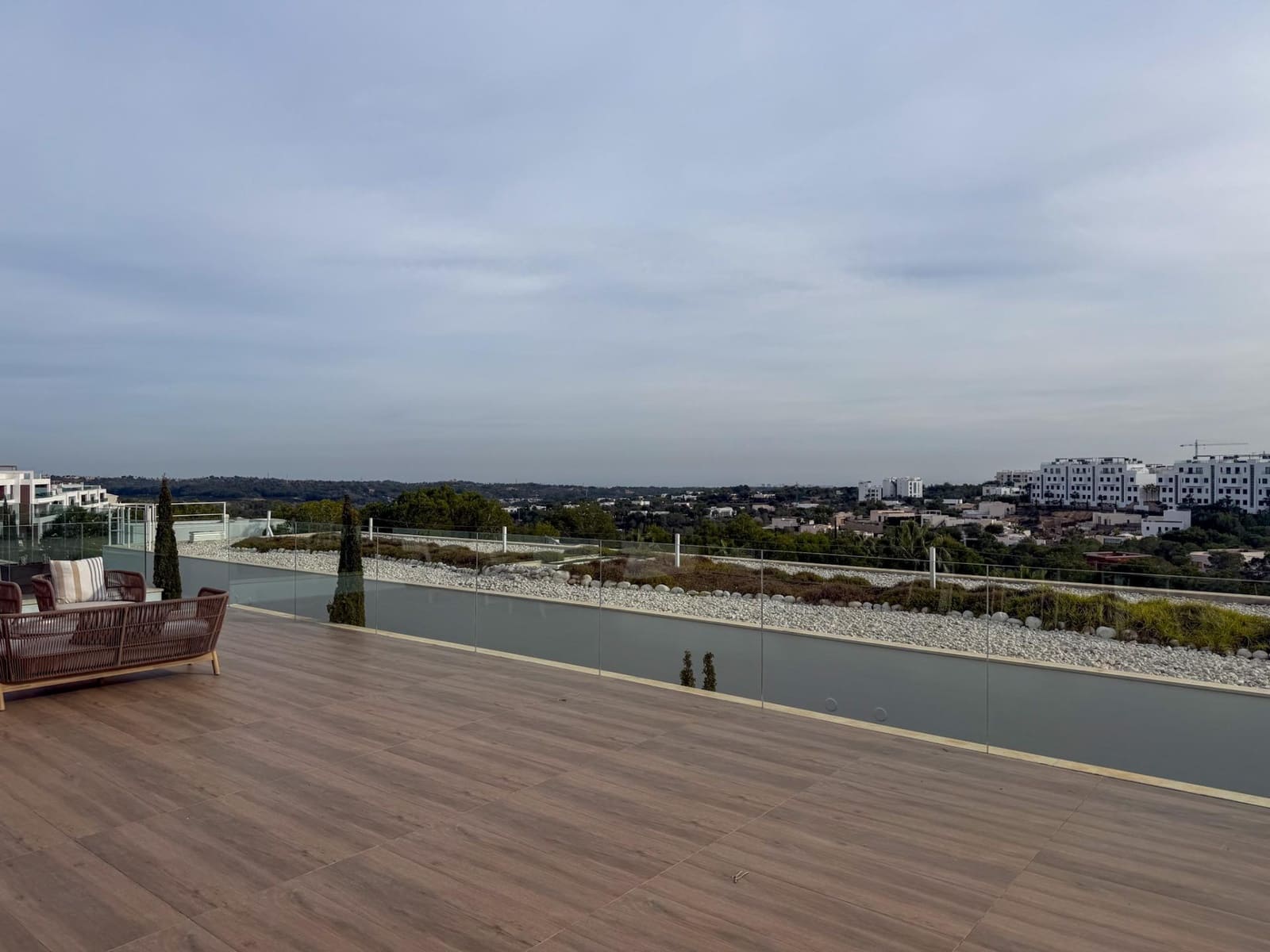 3 quarto Apartamento para venda em Las Colinas Golf com piscina - 599 000 € (Ref: 9608881)