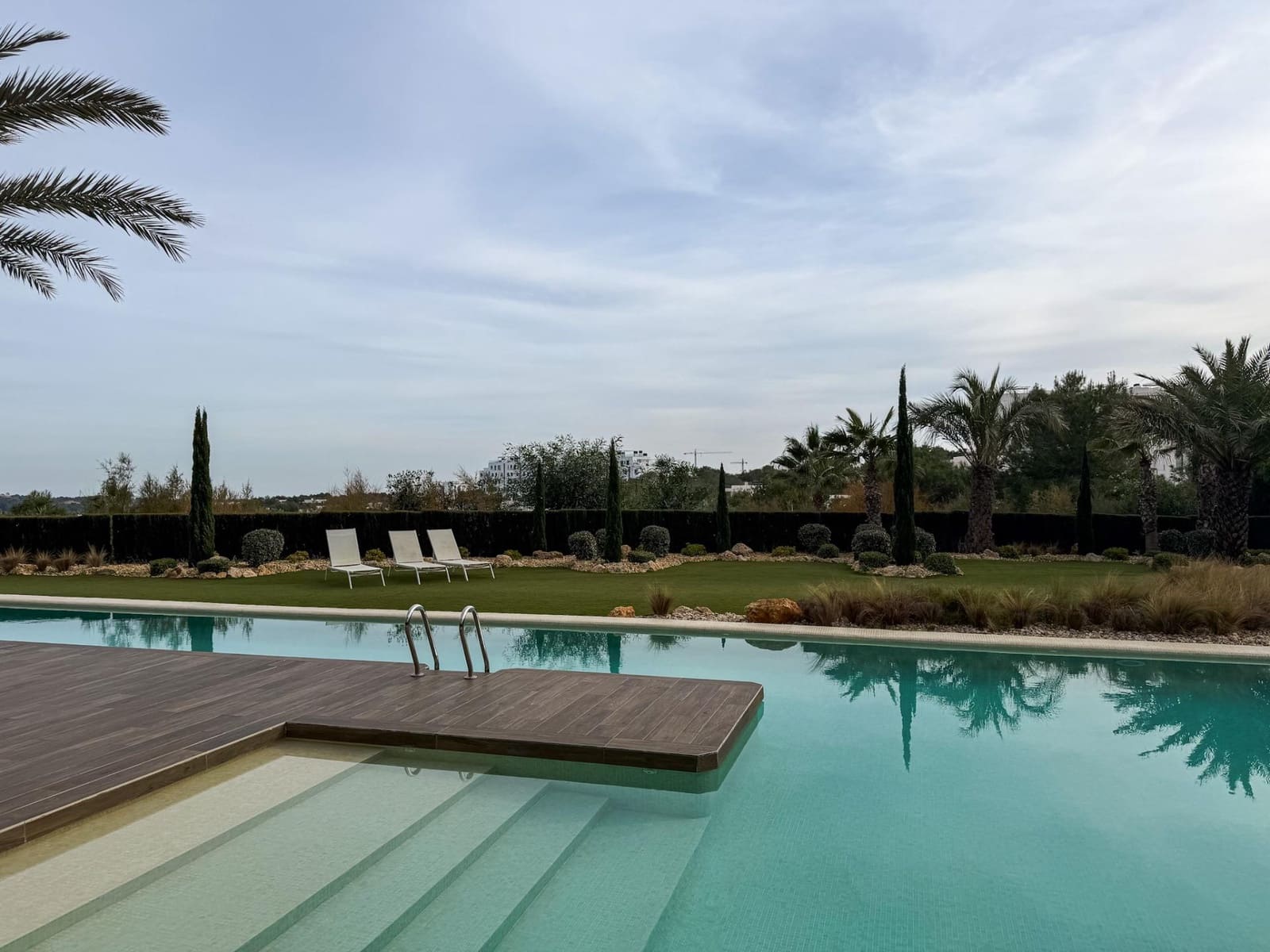 3 quarto Apartamento para venda em Las Colinas Golf com piscina - 599 000 € (Ref: 9608881)