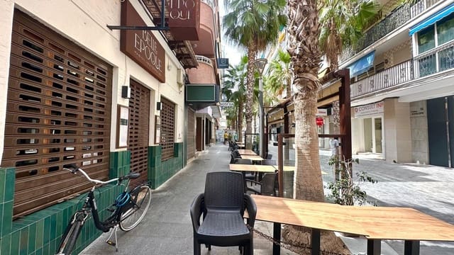 4 chambre Appartement à vendre à Torrevieja - 249 900 € (Ref: 9608895)